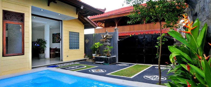 Beautiful 3 bedroom house with swimming pool in Kerobokan area