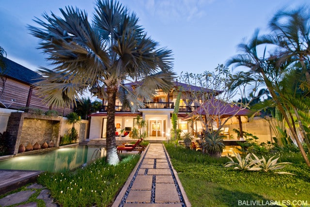 Modern Balinese Style Villa