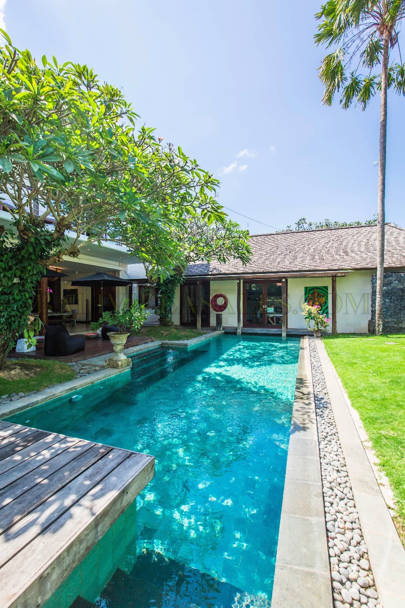 Villa estilo tropical com 3 quartos em Berawa