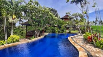 VENDU — Villa de 3 unités sur un terrain de 3400 m² à Tabanan