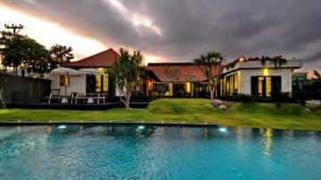 Wonderful 4 bedroom villa in Canggu with pondok Wisata licence