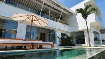 Creative & Thoughtful designed 3 bedroom Villa