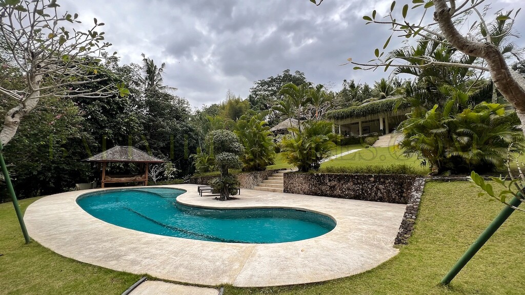 A SPACIOUS 4 BEDROOMS VILLA FOR FREEHOLD NEAR TANAH LOT